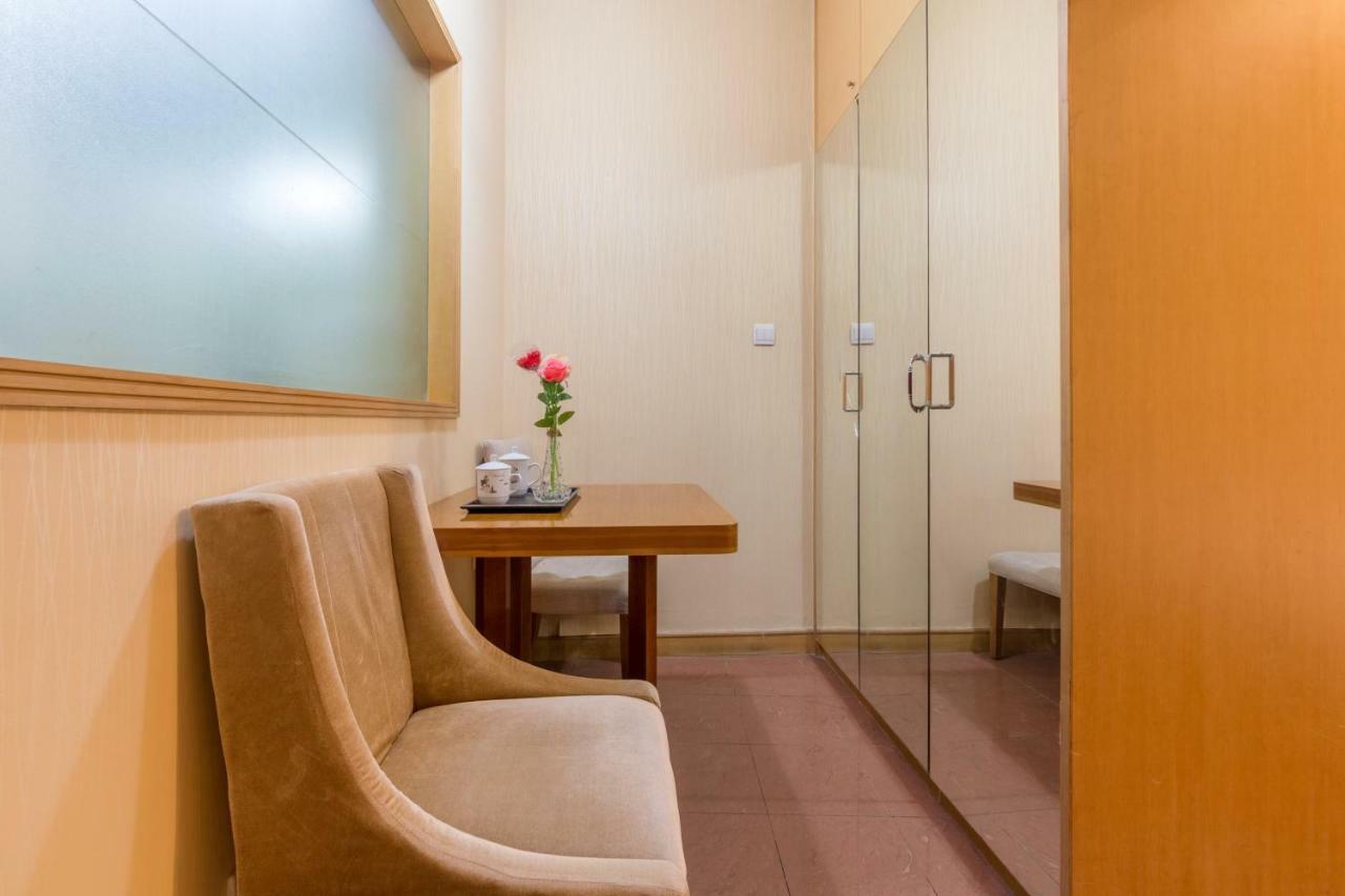 Aparthotel Rong 3*
